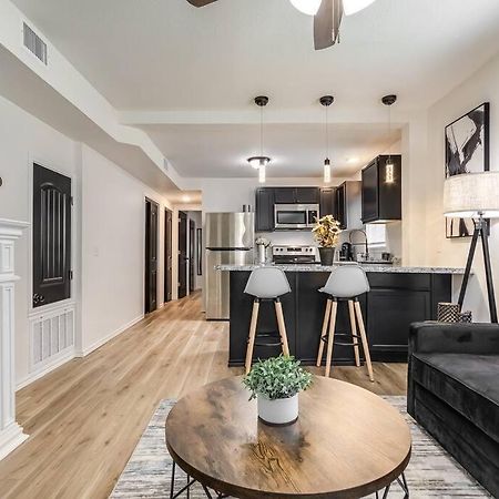 Stylish & Serene Modern Retreat 巴特尔斯维尔 外观 照片