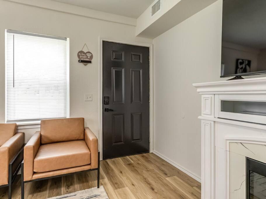 Stylish & Serene Modern Retreat 巴特尔斯维尔 外观 照片