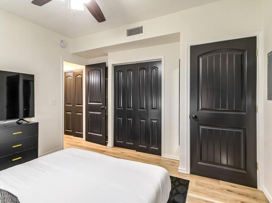 Stylish & Serene Modern Retreat 巴特尔斯维尔 外观 照片