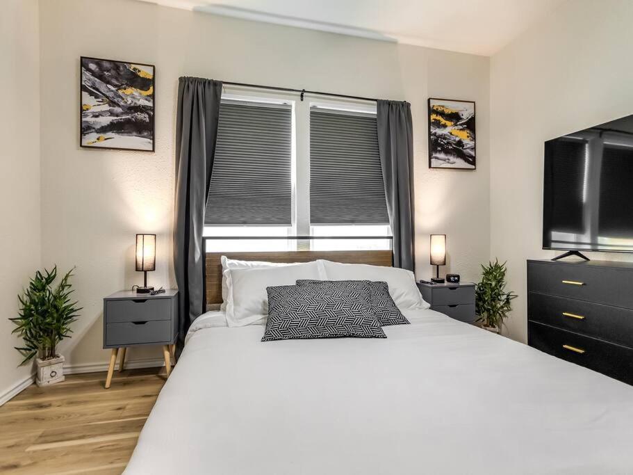 Stylish & Serene Modern Retreat 巴特尔斯维尔 外观 照片