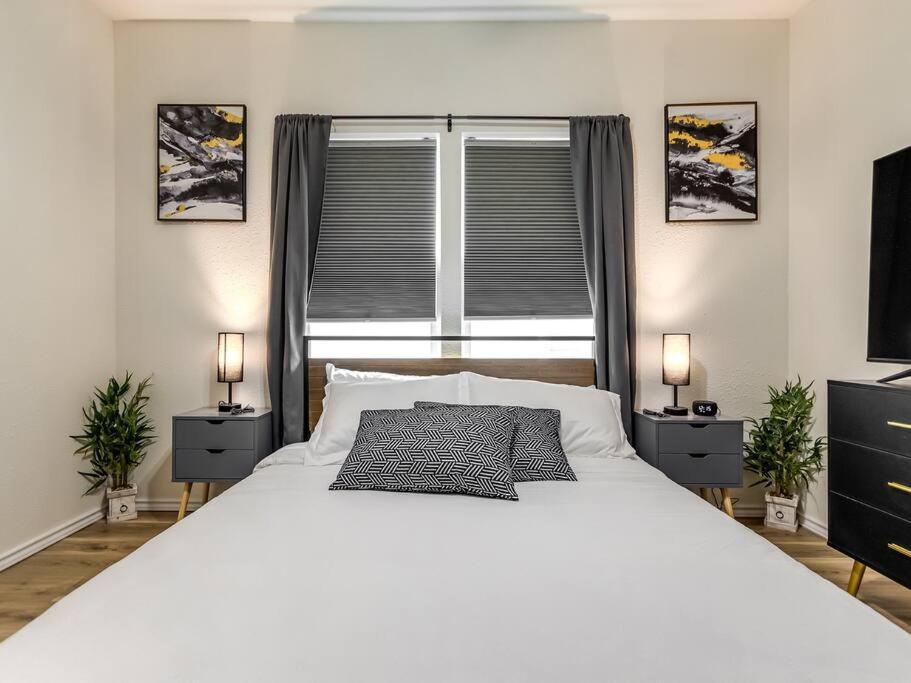 Stylish & Serene Modern Retreat 巴特尔斯维尔 外观 照片
